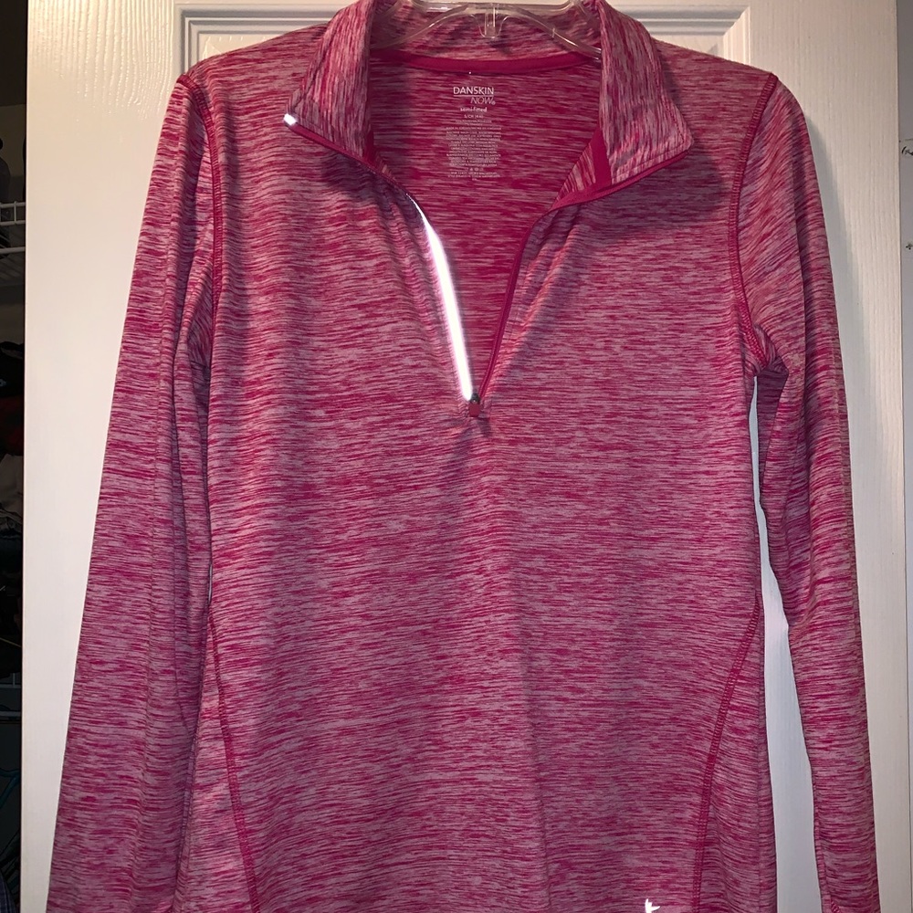 Fitted long sleeve